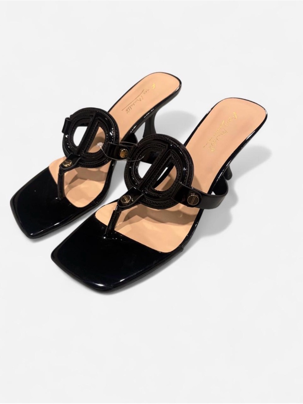 Anne Michelle Black Patent Thong Heel Sandals with Circular Detail